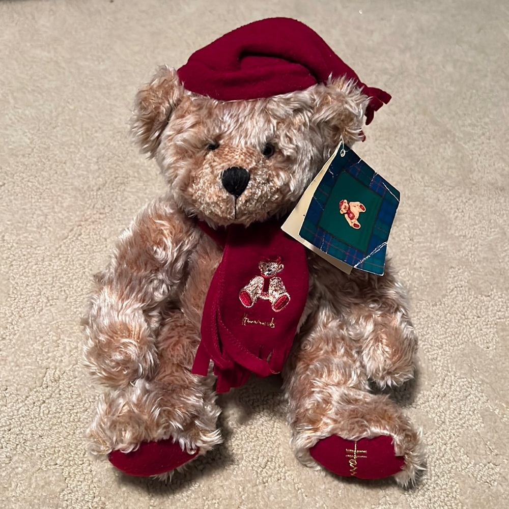 Harrods 1999 collectible holiday bear